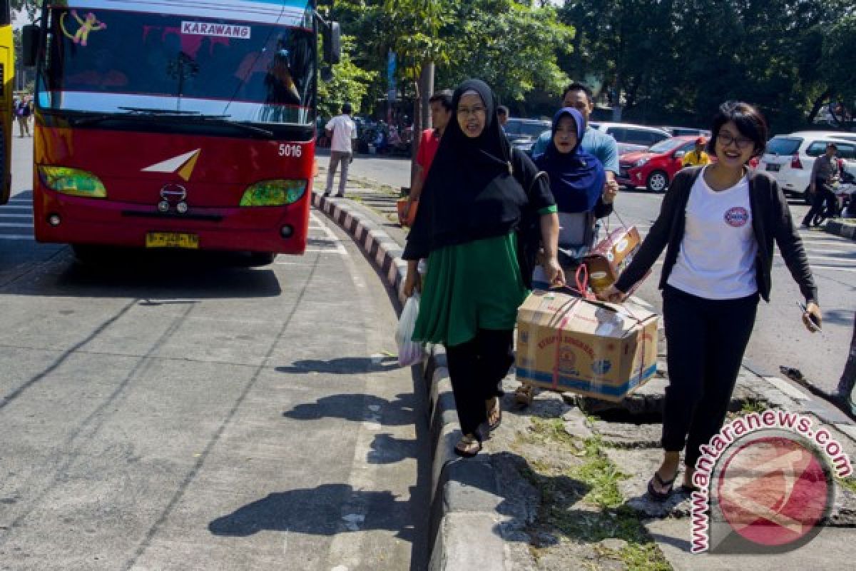 DKI Kerahkan Ratusan Petugas Guna Mendata Pendatang Baru ANTARA News