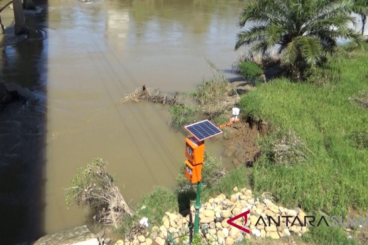 Sering Banjir Pasaman Barat Pasang Alat Pendeteksi Banjir ANTARA Sumbar