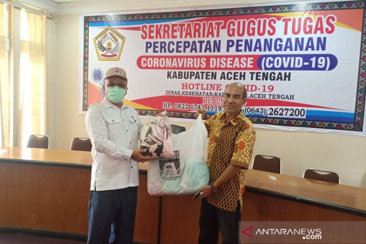 Ikatan Musara Gayo Serahkan Masker Ke Pemkab Aceh Tengah Antara