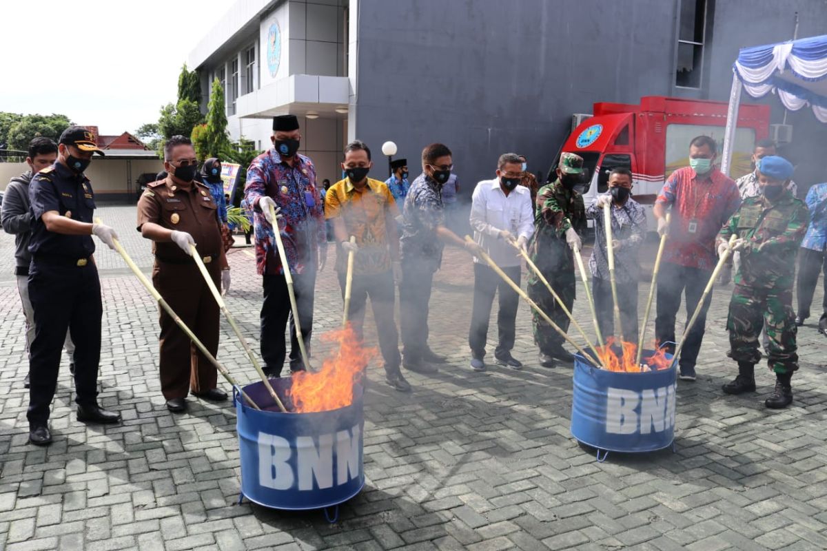 Bnnp Malut Musnahkan Barang Bukti Narkoba Antara News Ambon Maluku