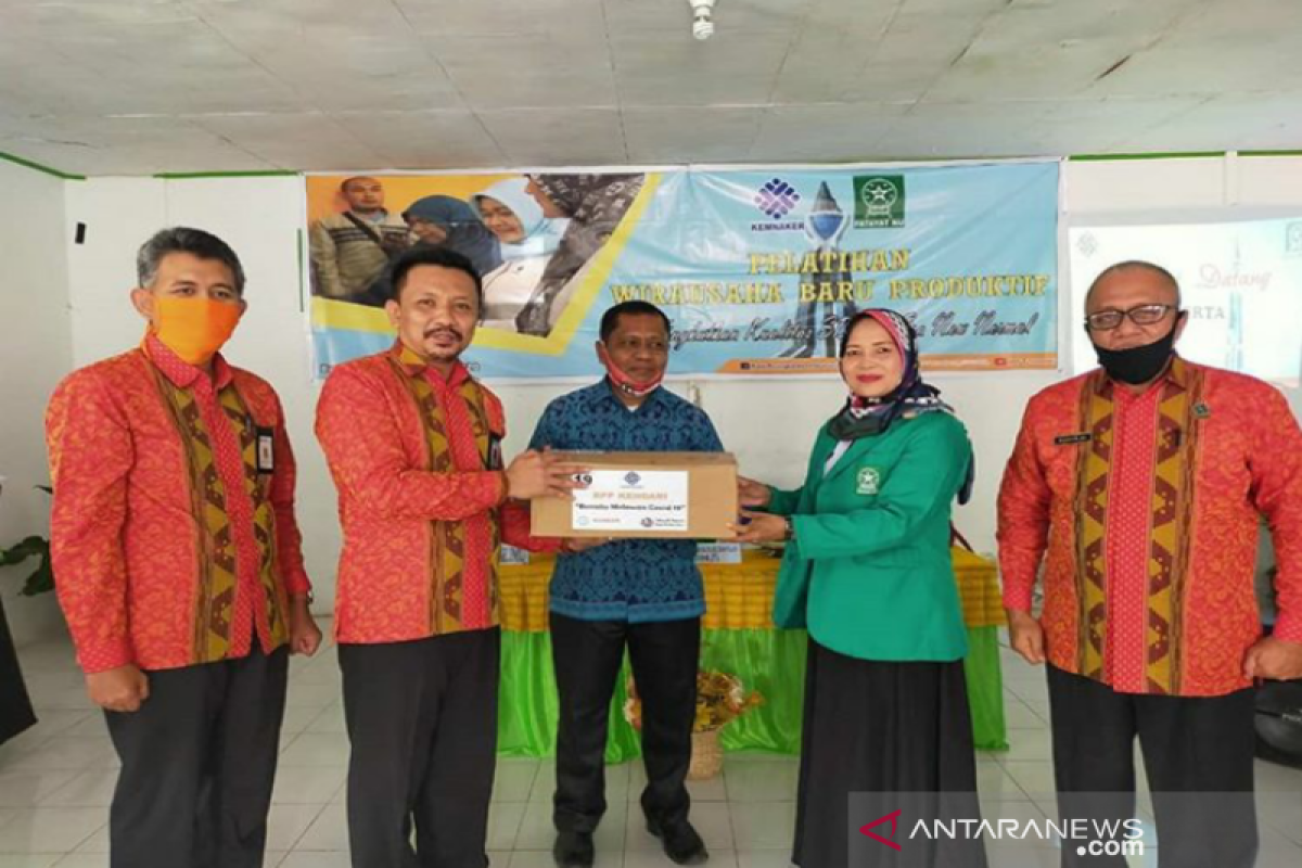 BPP Kendari Mendorong Produktivitas Wirausaha Baru Di Buton Saat COVID