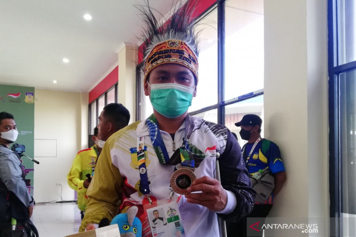 Atlet Menembak Debutan Papua Sabet Medali Emas Antara News