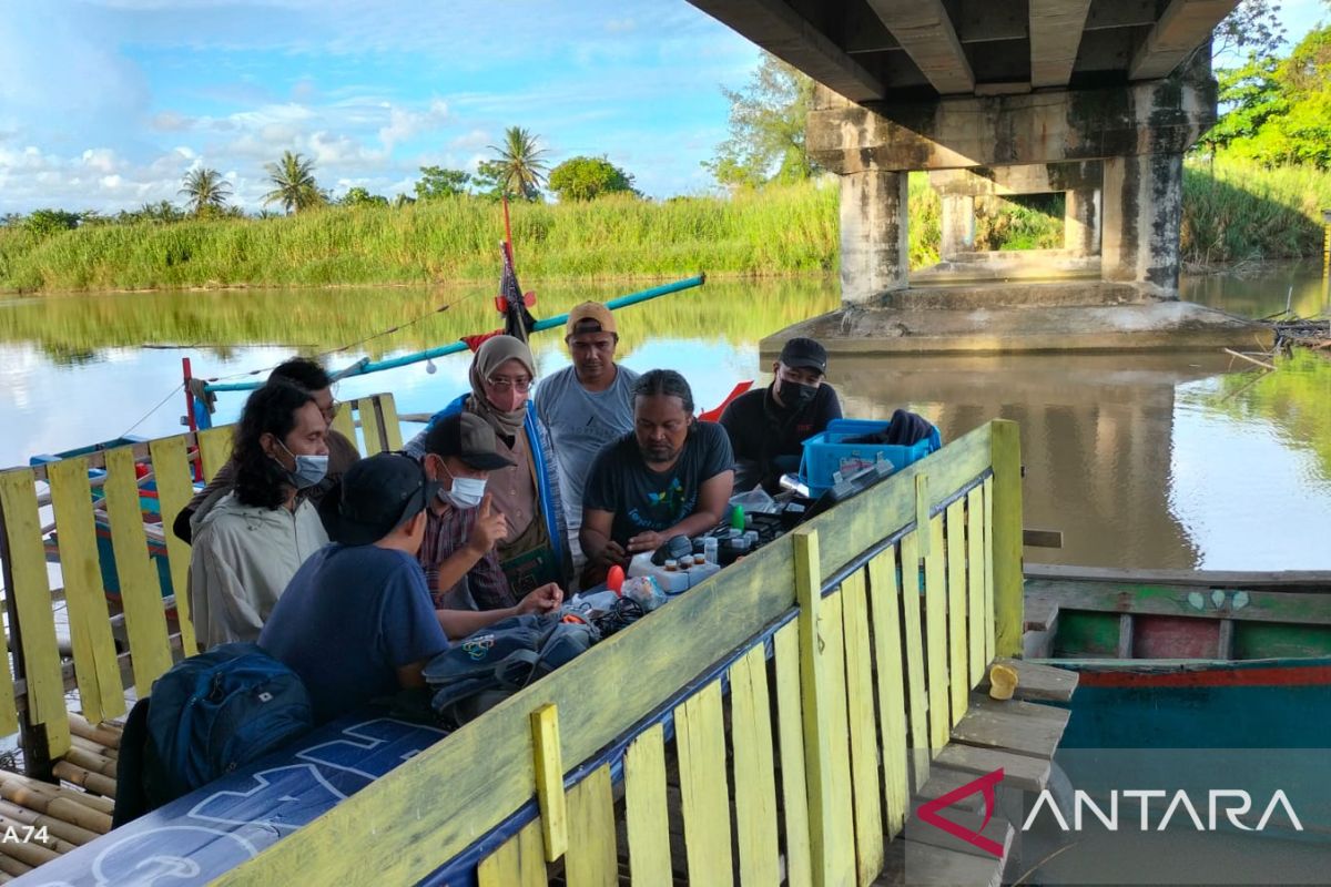 Ecoton Tiga Sungai Sumber Air Pdam Bengkulu Tercemar Mikroplastik