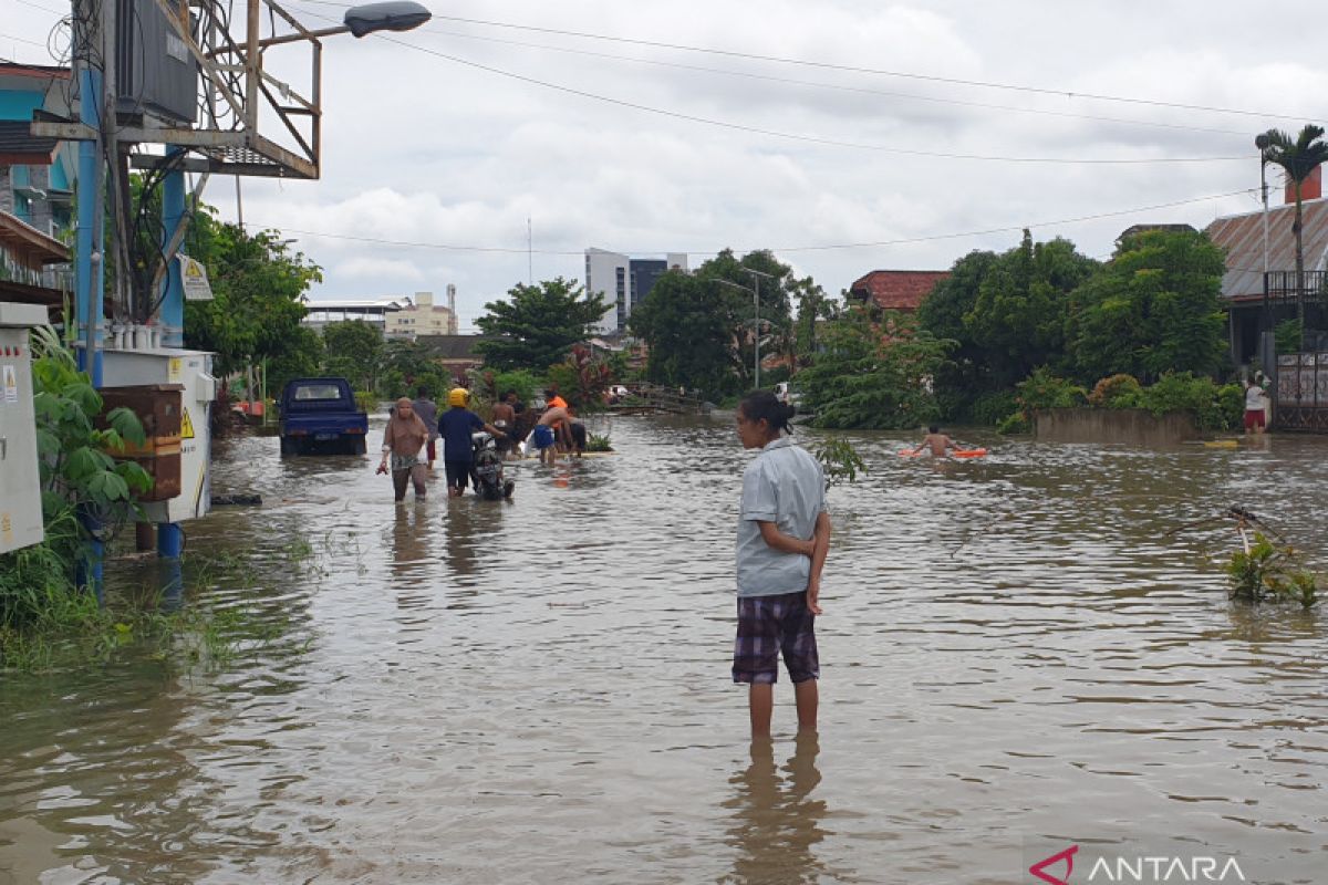 Jalan Protokol Di Palembang Kembali Tergenang Air Hujan Antara News