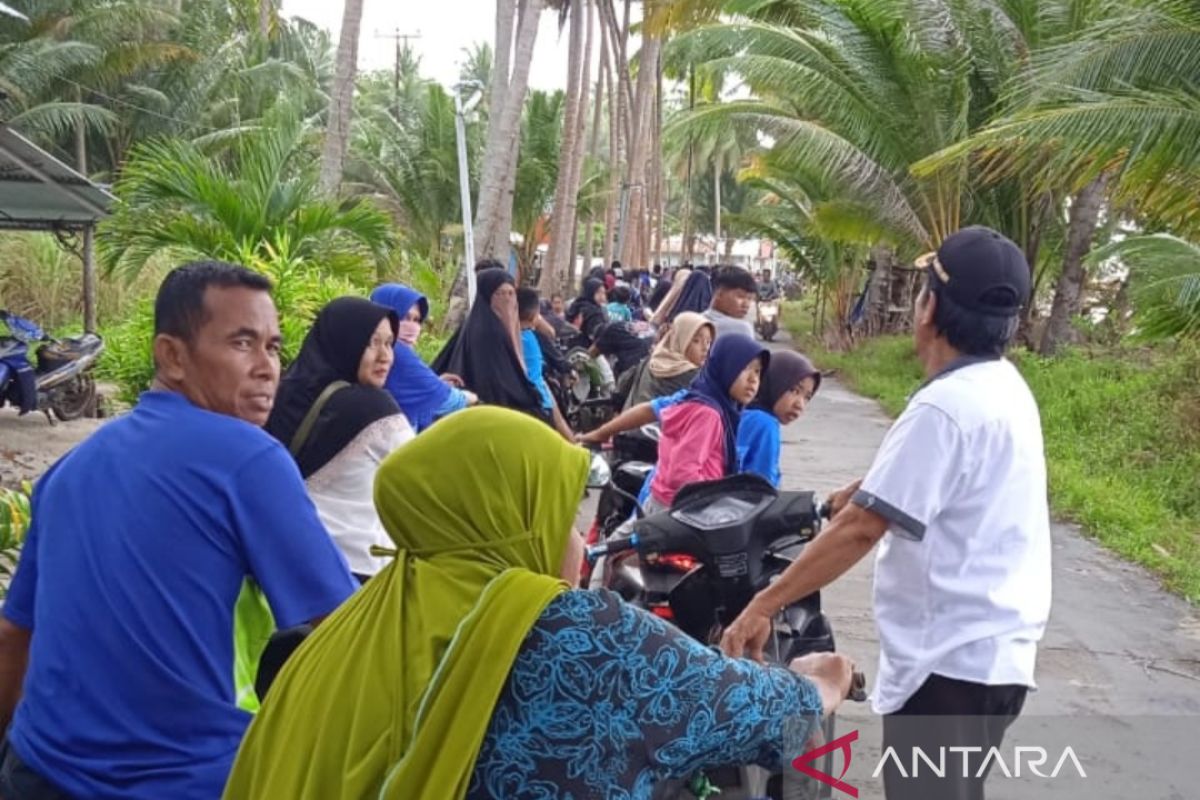 Distribusi BBM Antarpulau Di Natuna Terhambat Cuaca Buruk ANTARA News