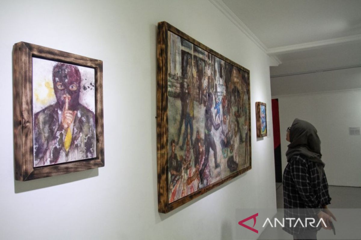 Pameran Seni Mengingat 25 Tahun Reformasi ANTARA News