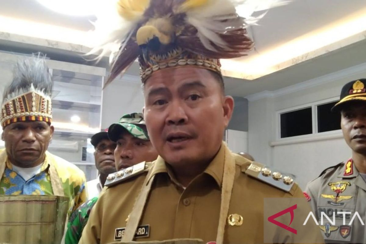 Pemerintah Maybrat Benahi Sejumlah Ruas Jalan ANTARA News Papua Barat