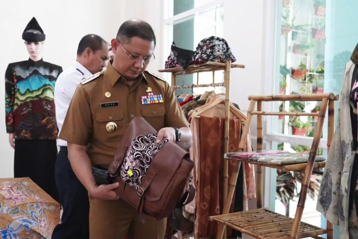 Pemkot Batu Hadirkan Pojok Umkm Di Balai Kota Among Tani Antara News