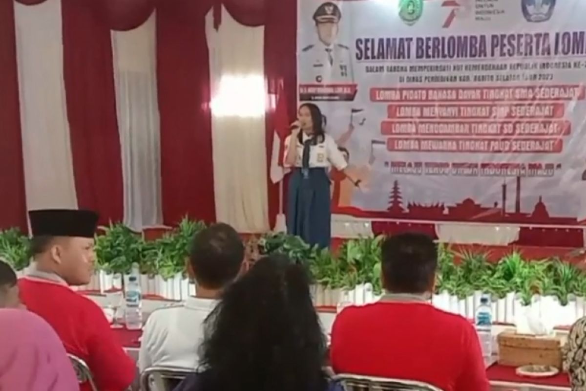 Pj Bupati Barsel Buka Kegiatan Lomba Pidato Berbahasa Dayak Antara