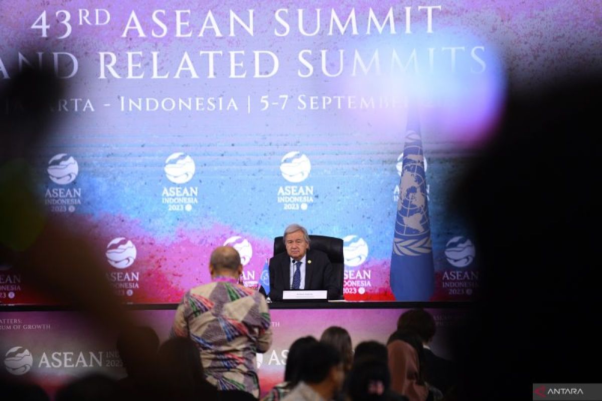 Konferensi Pers Sekjen Pbb Di Ktt Asean Antara News