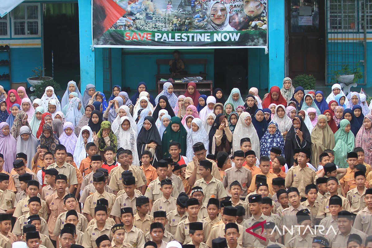 Shalat Ghaib Dan Doa Untuk Palestina Antara News