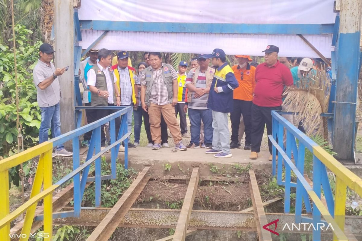 Mukomuko Siapkan Desain Jembatan Rusak Akibat Banjir ANTARA News Bengkulu