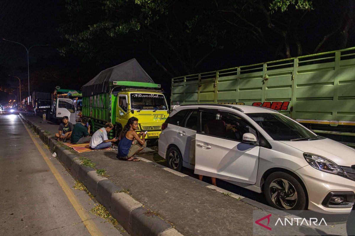 Banjir Akibatkan Jalur Pantura Demak Kudus Terputus ANTARA News