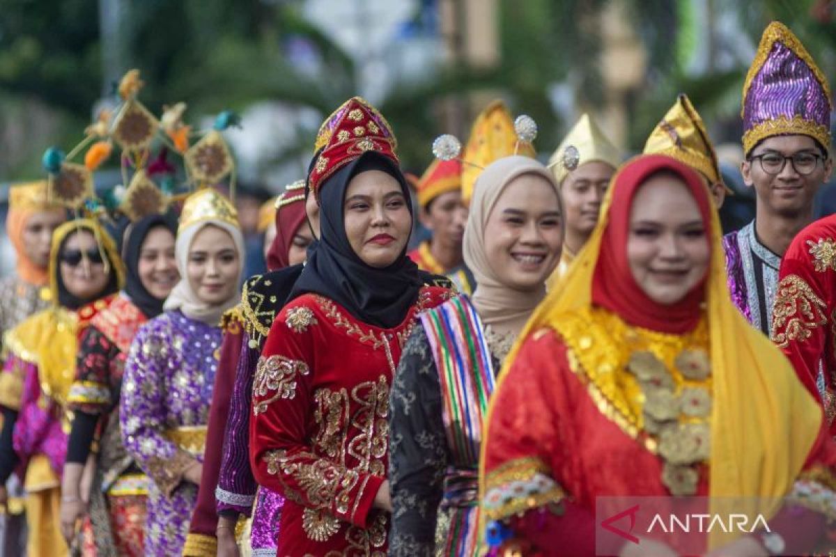 Karnaval Budaya Ramaikan Hut Ke Sulawesi Tengah Antara News