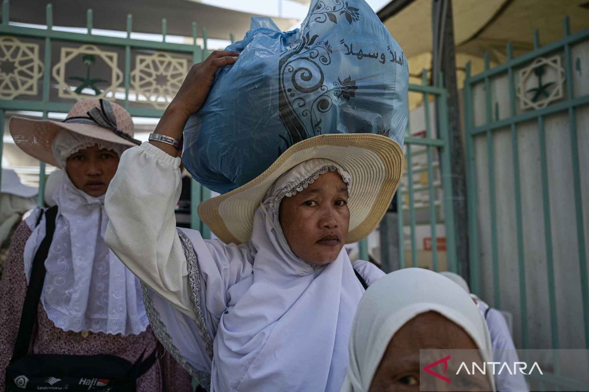 Jamaah Haji Indonesia Nafar Awal Mulai Meninggalkan Mina Sebelum