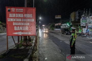 Jalur Pantura Demak Kudus Masih Ditutup Terdampak Banjir ANTARA News