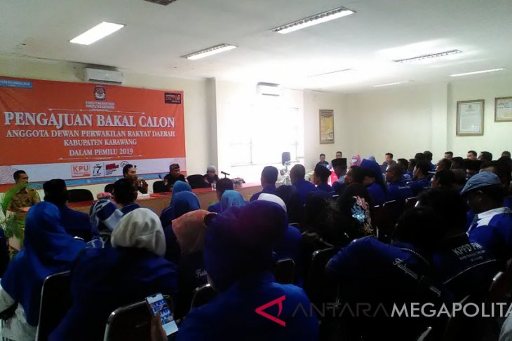 Sistem Pendaftaran Bacaleg Karawang Dikeluhkan Ada Apa ANTARA News