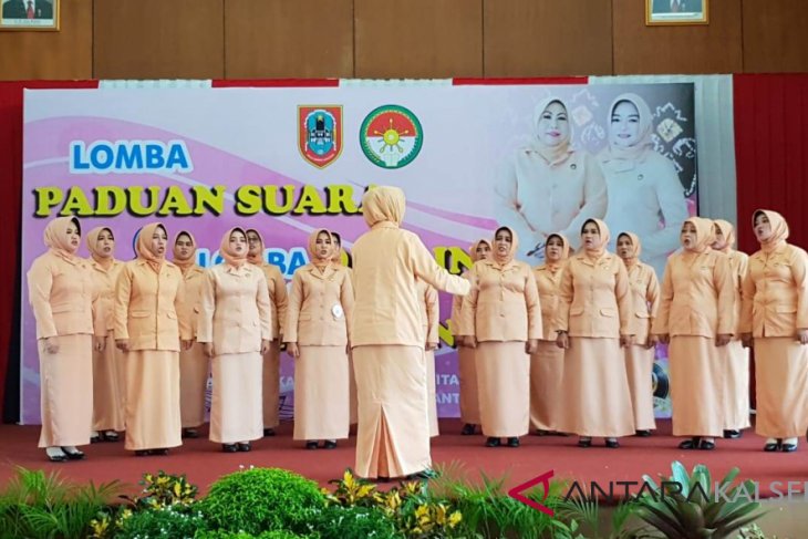 Dpw Hst Raih Juara Harapan Tiga Lomba Paduan Suara Antara News