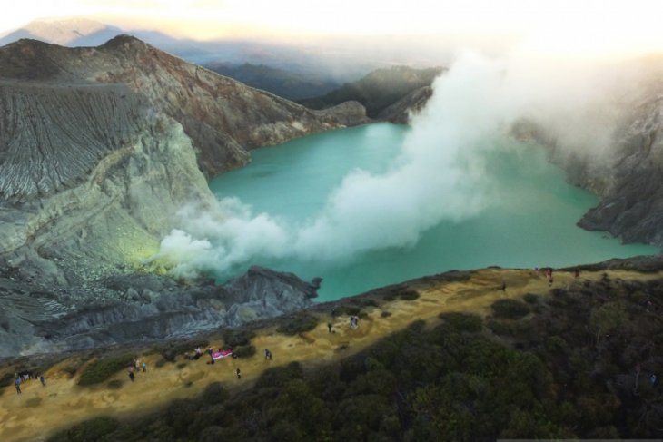 Wisata Alam Kawah Ijen Banyuwangi Dibuka Kembali Antara News Jawa Timur