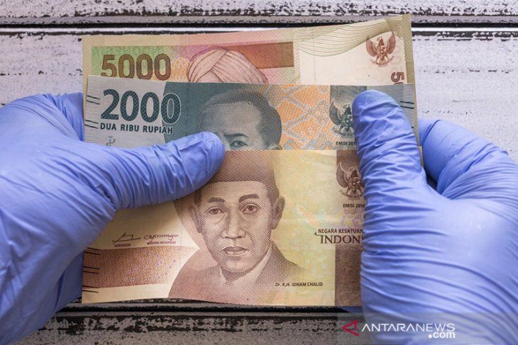 Rupiah Menguat Dekati Rp Menjelang Pelantikan Joe Biden Antara