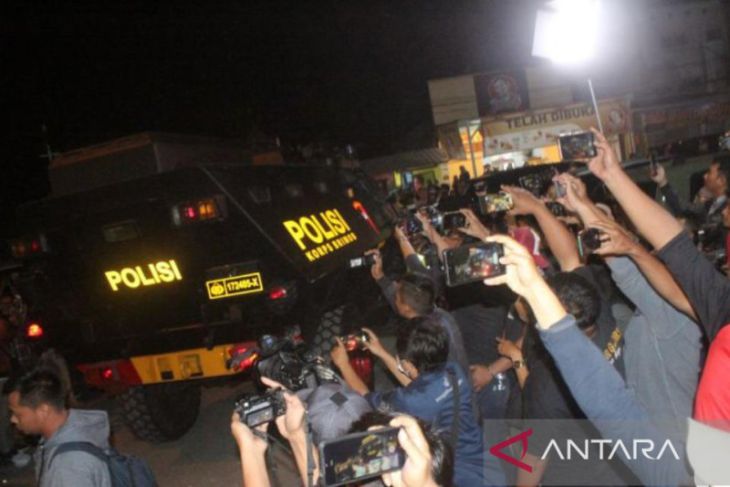 Kasus Pencabulan Santriwati Jombang Tersangka Menyerahkan Diri Ke