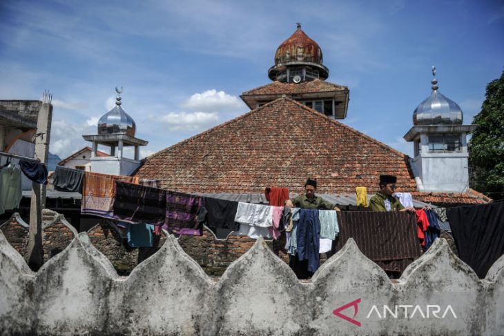 Pesantren Tertua Di Jawa Barat