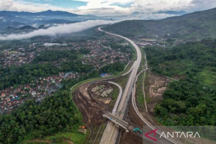 Penggunaan Tol Cisumdawu Perlancar Arus Mudik Antara News