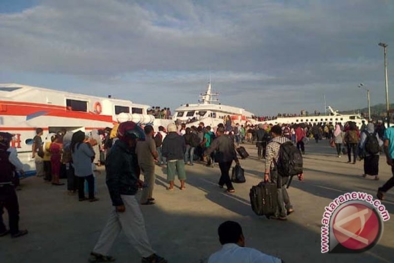 Jumlah Pemudik Di Pelabuhan Kendari Membeludak Antara News Sulawesi