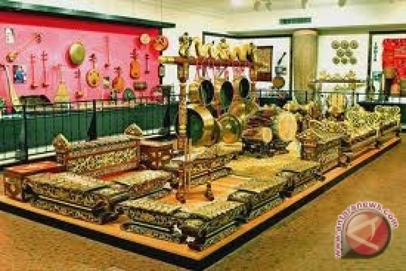 Pameran Alat Musik Nusantara Digelar Di Lombok Antara News