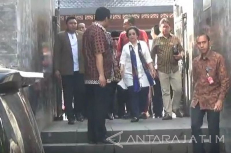 Megawati Ziarah Ke Makam Bung Karno Antara News Jawa Timur