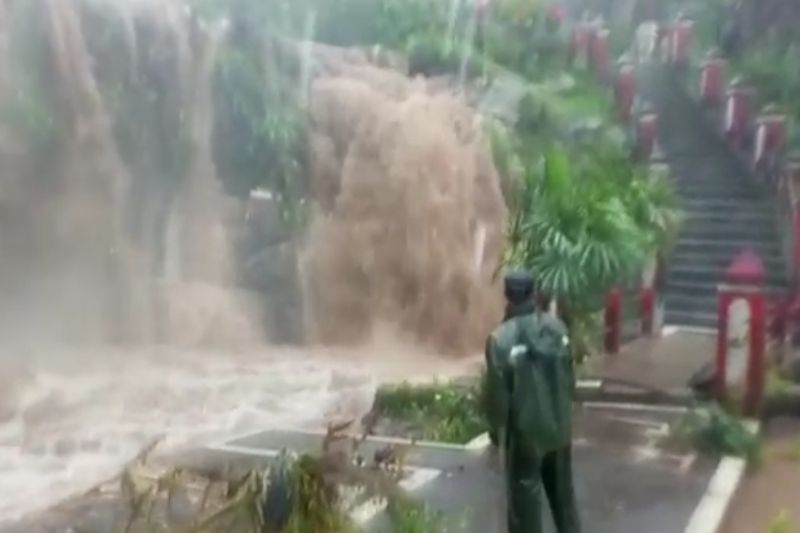 Objek Wisata Otak Kokok Joben Lombok Timur Kembali Diterjang Banjir