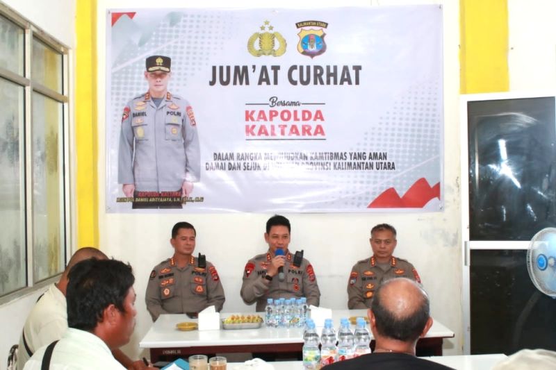 Jumat Curhat Kapolda Kaltara Terima Aspirasi Masyarakat Di Pelabuhan