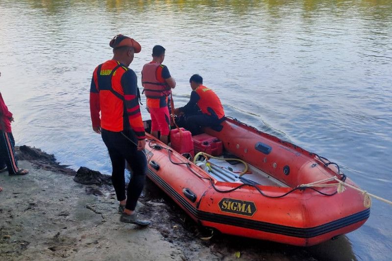 Tim Basarnas Pasaman Lanjutkan Pencarian Korban Diterkam Buaya Antara