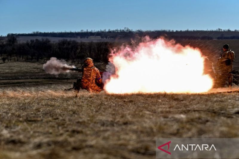 Latihan Militer Tentara Ukraina ANTARA News