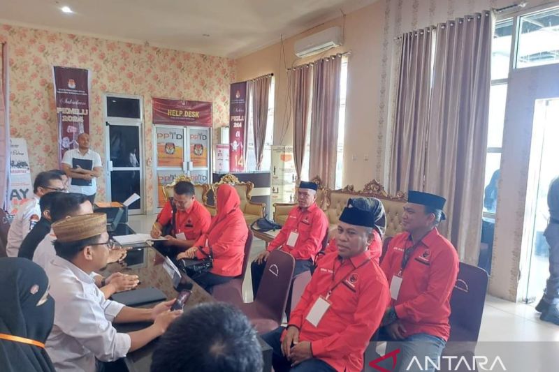 Mantan Sekda Gorontalo Utara Daftar Bacaleg Pdip Antara News