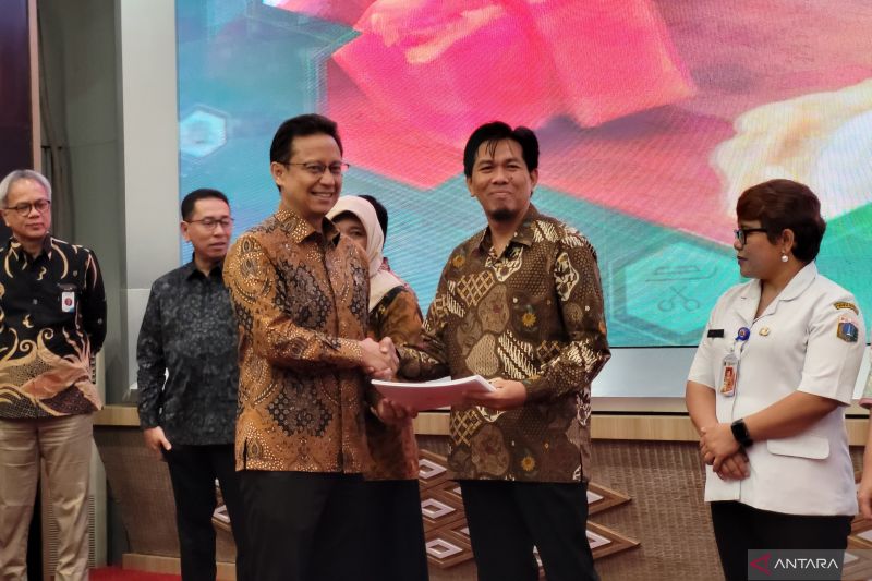 Kemenkes Berikan Penghargaan Kepada Dinkes Berprestasi ANTARA News