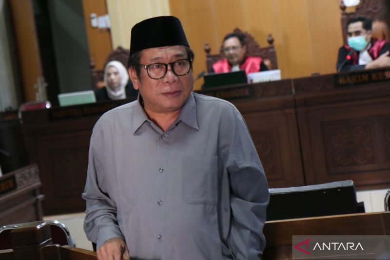 Eks Bupati Dan Wabup Lombok Tengah Bantah Terima Aliran Dana Blud Rsud