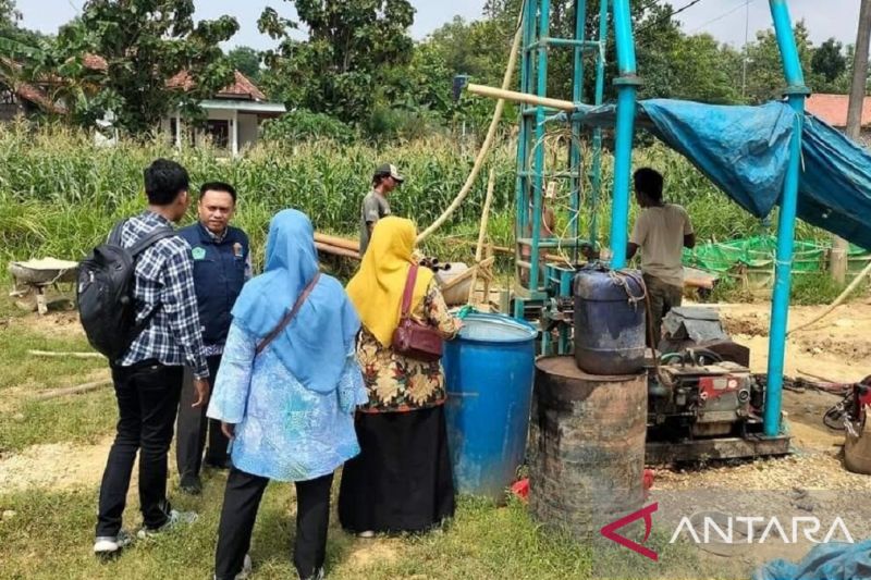 Pemkab Buat Sumur Bor Di Daerah Kekeringan Pamekasan Antara News Jawa