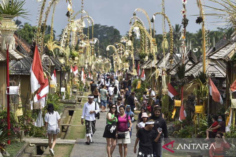 Menparekraf Kunjungan Wisman Pada Juni Meningkat Persen