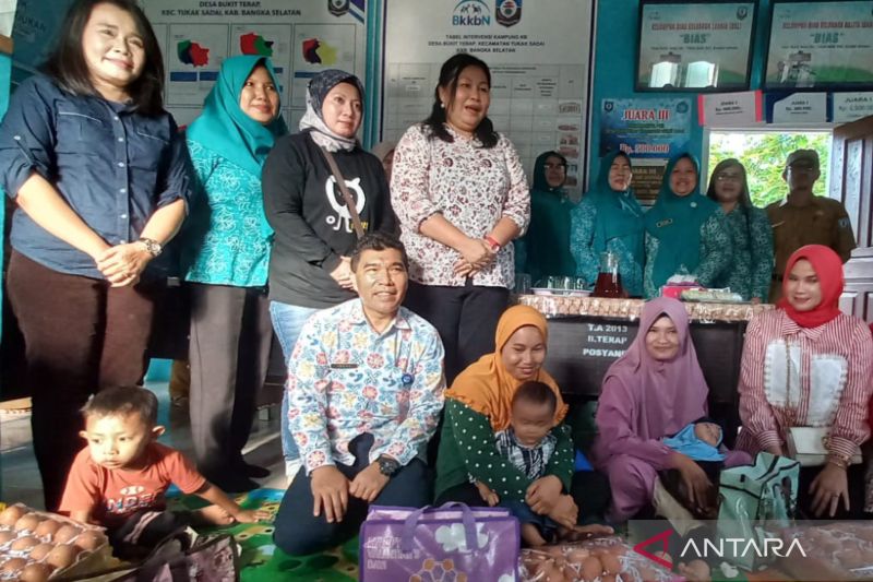 BKKBN Babel Salurkan Bantuan Makanan Tambahan Untuk Balita Stunting