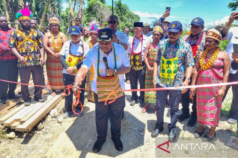 Pemkab Manokwari Gandeng Kementerian Pupr Buat Jalan Alternatif