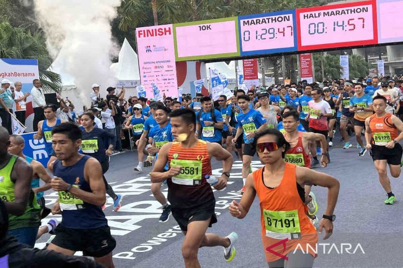 Sebanyak Ribu Pelari Berlomba Di Jakarta Marathon Antara News