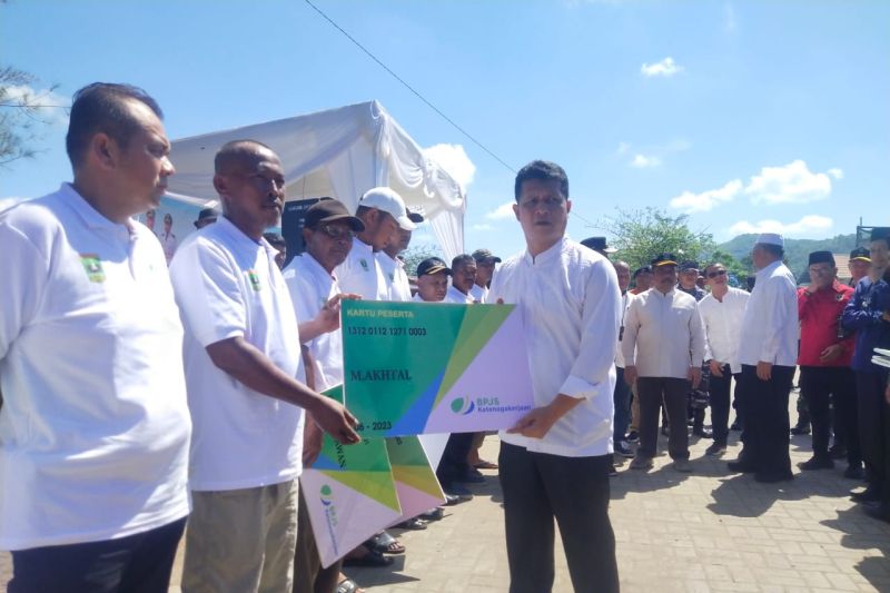 Pemkab Pasaman Barat Berlakukan Upah Minimum Sama Dengan Upah Provinsi