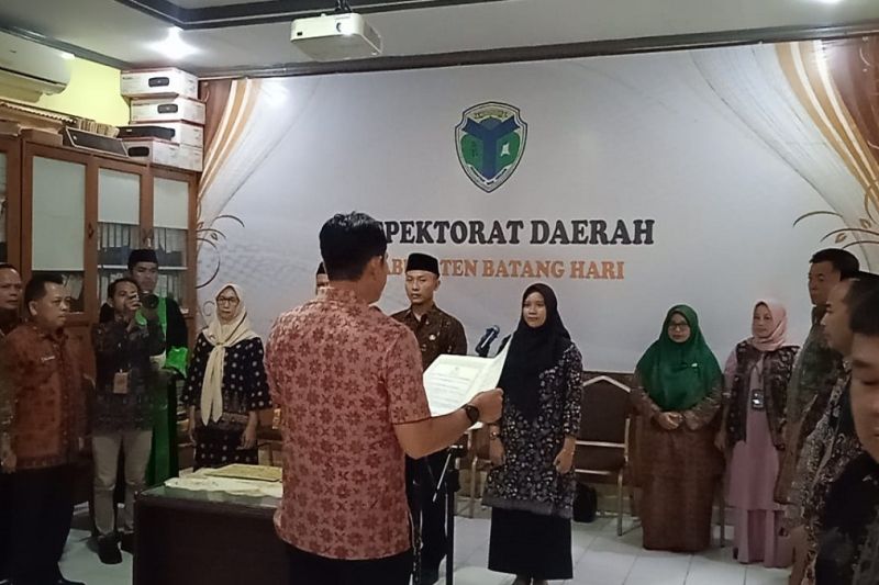 Bupati Batanghari Lantik Empat Pejabat Fungsional Antara News Jambi