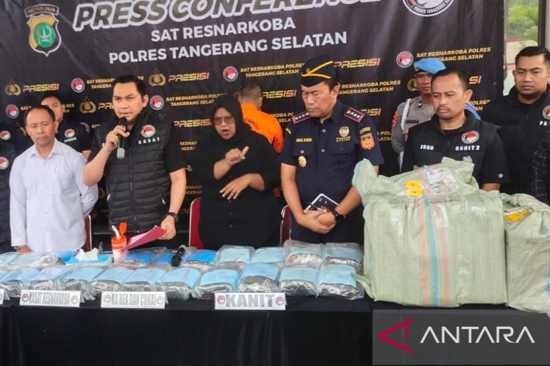 Polres Tangsel Sita 27 3 Kg Ganja Yang Disembunyikan Ke Kemasan Kopi