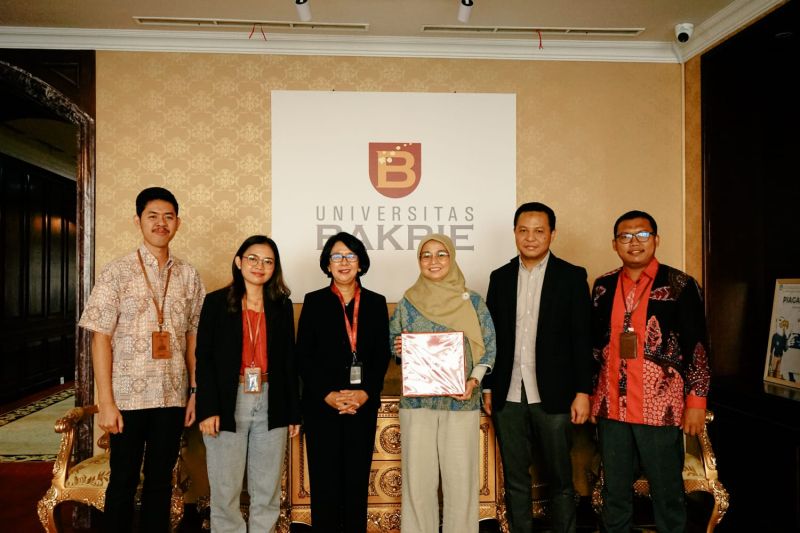 Tingkatkan Kualitas SDM DAMRI Teken MoU Dengan Universitas Bakrie