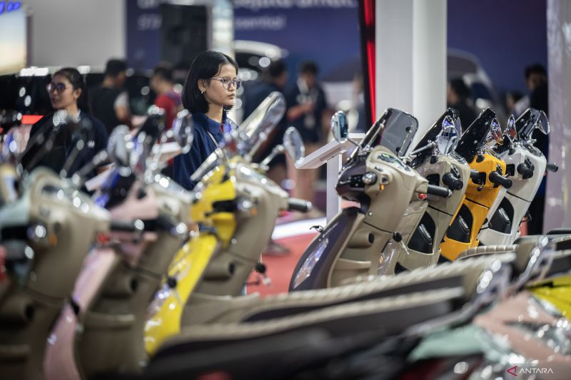 OJK Kredit Kepemilikan Kendaraan Bermotor Tumbuh Hingga Akhir 2024