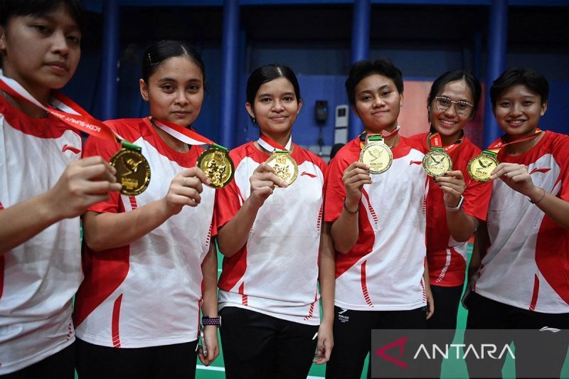 Klasemen Akhir Medali Bulu Tangkis Pon Jateng Juara Umum Antara