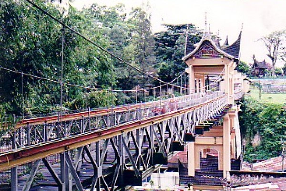 Jembatan Limpapeh