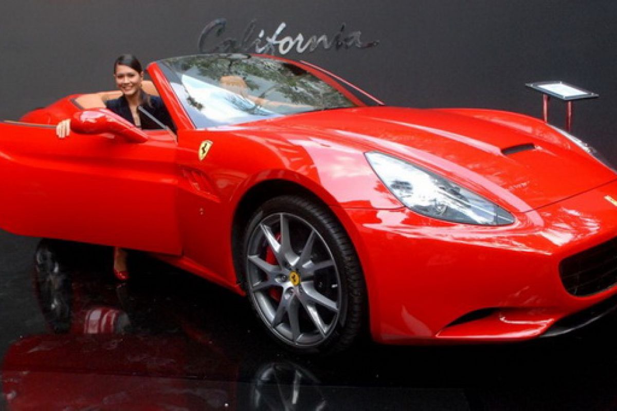 Ferrari, merek otomotif terkuat di dunia